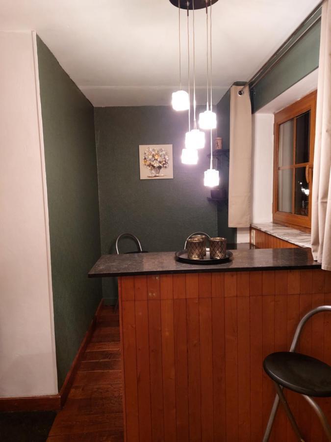 Ferienwohnung Aux Trois Petits Cochons Hotton Exterior foto