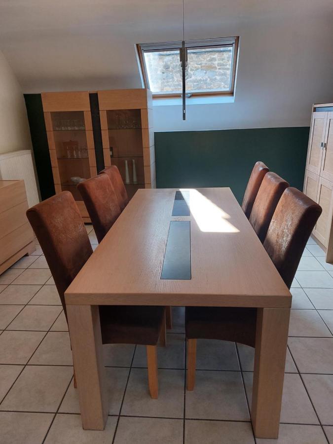 Ferienwohnung Aux Trois Petits Cochons Hotton Exterior foto