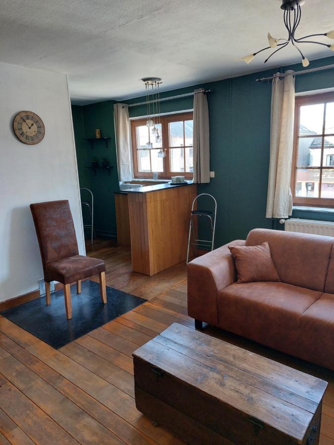 Ferienwohnung Aux Trois Petits Cochons Hotton Exterior foto