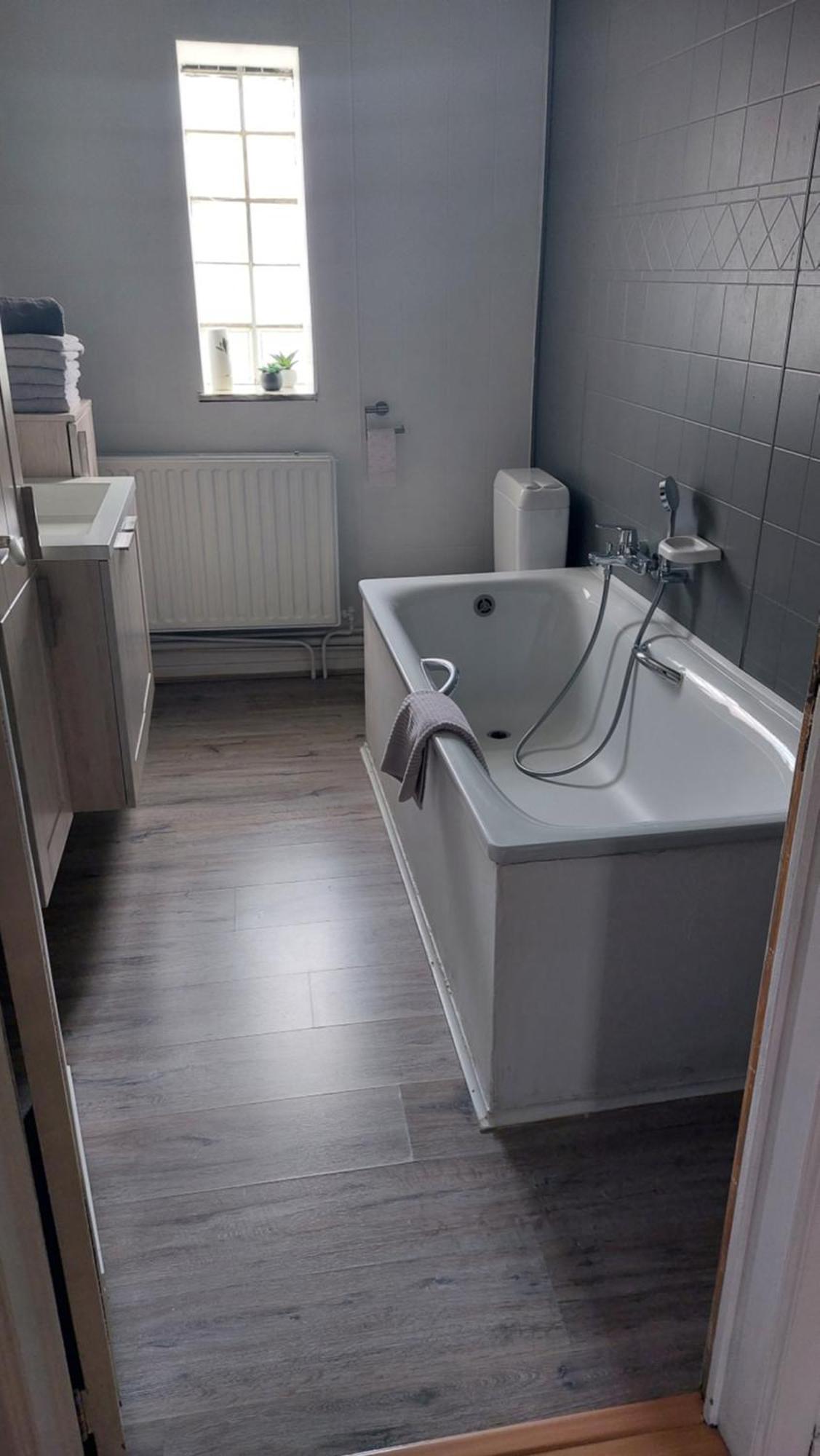 Ferienwohnung Aux Trois Petits Cochons Hotton Exterior foto